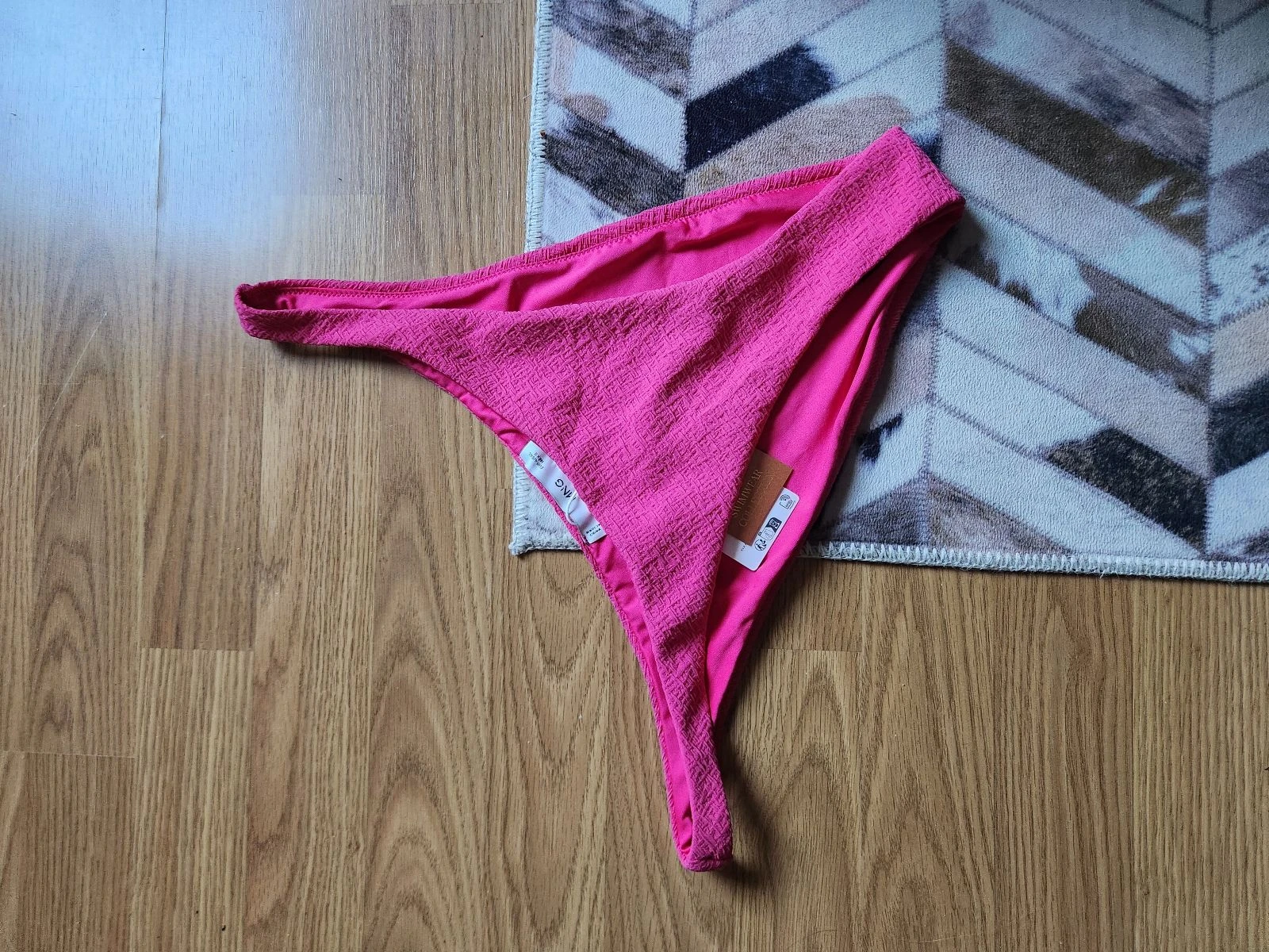 🌸NEUO biquini rosa MNG talla L🌸 – photo 5